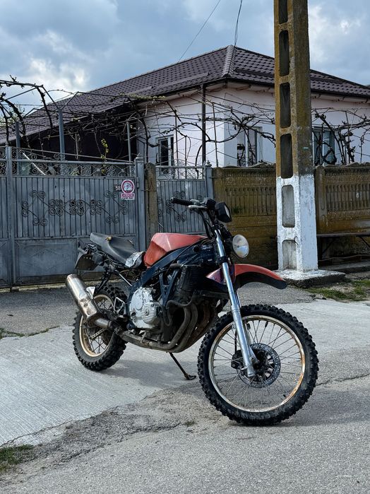 Schimb moto cross Honda600cm perfect funcțional