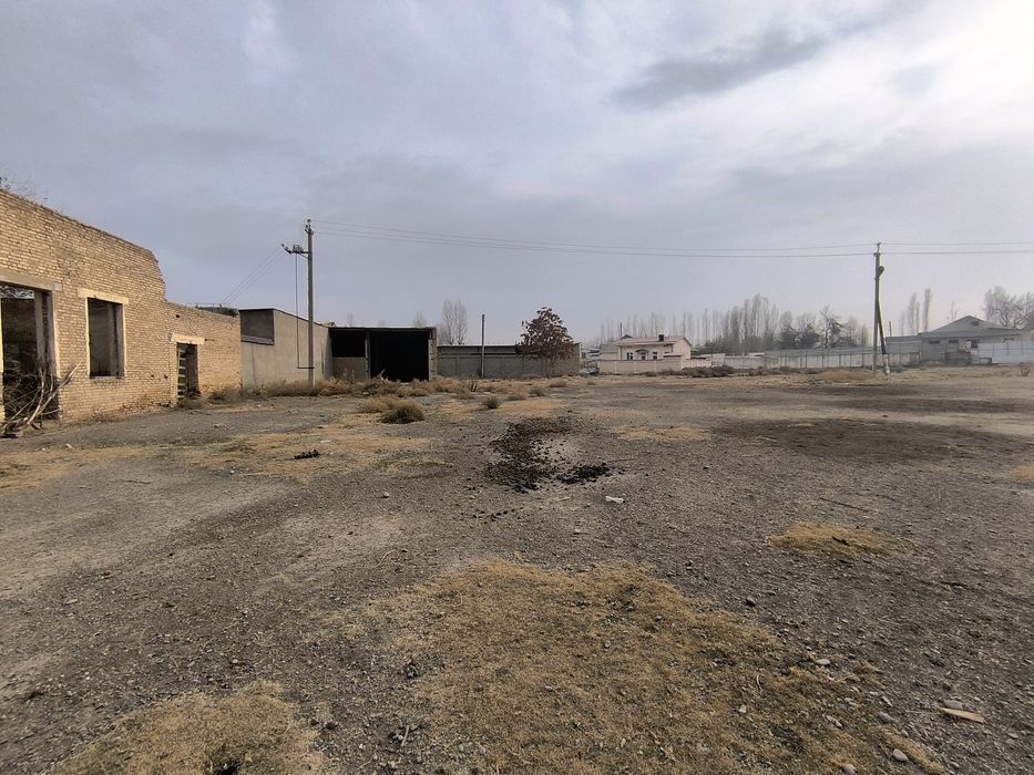 Продается нежилой участок земли 1,5 гектаров. (Пахта).
