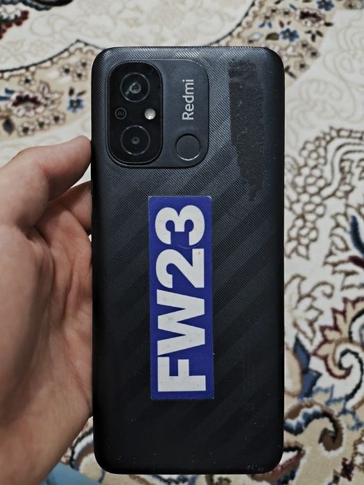 продам редми 12с 128/6гб коробка и доки есть