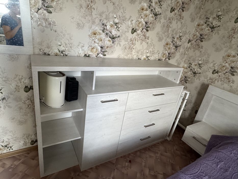 продам спальный гарнитур