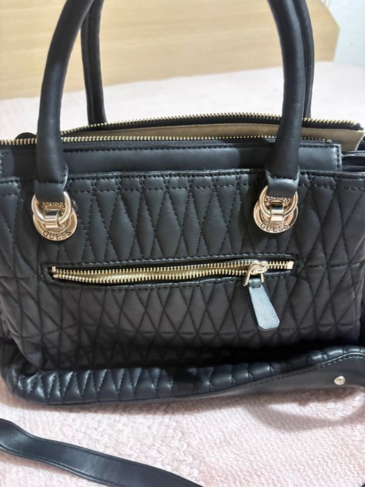 Черна чанта Guess оригинална