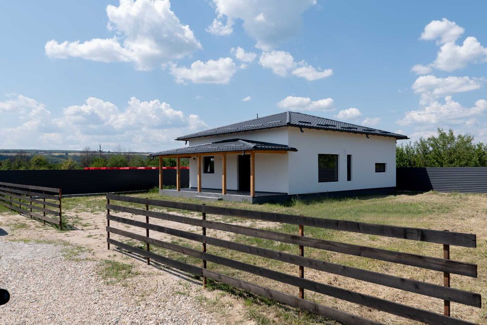 Casa de vânzare Piscani