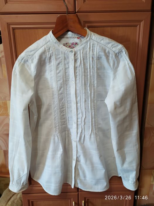 Блузы, кофточки разные. От 44 до 52 размера.