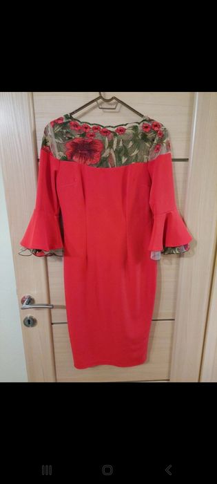 Rochie de zi rosie