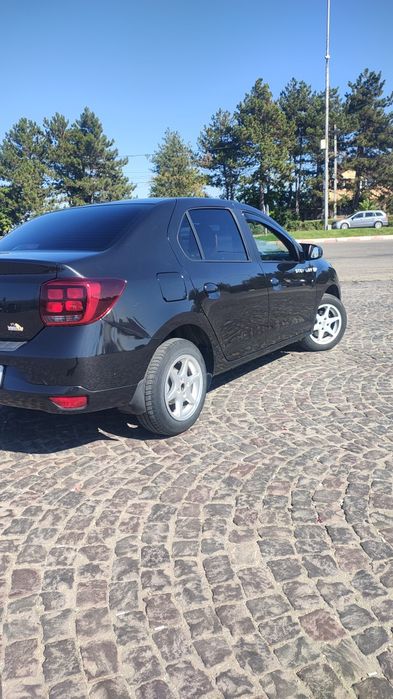 Vând Dacia Logan full 2017 proprietar