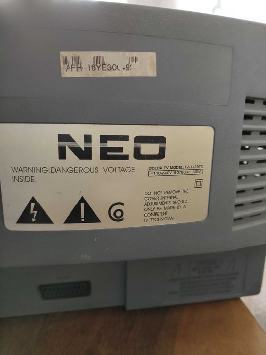 Телевизор малък НЕО 14 инча