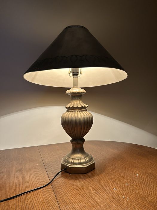 Настольная лампа керамическая.