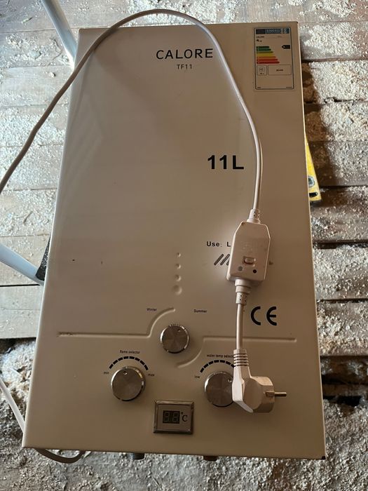 Instant pe gaz Calore TF11 – 11L, aproape nou,