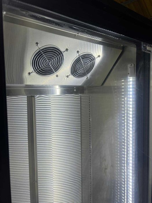 Vitrină frigorifică 182 cm LED pentru băuturi