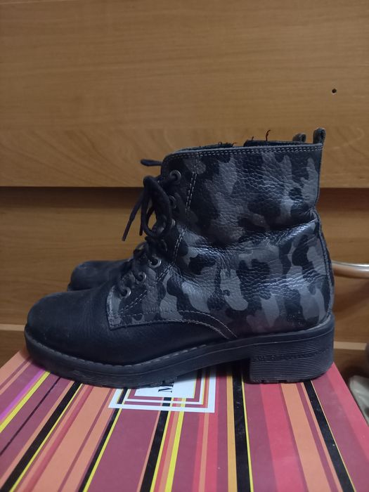 Кожаные зимние ботинки