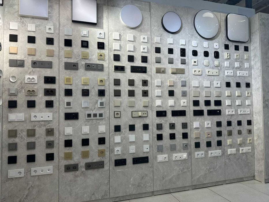 Розетки/Выключатели Legrand