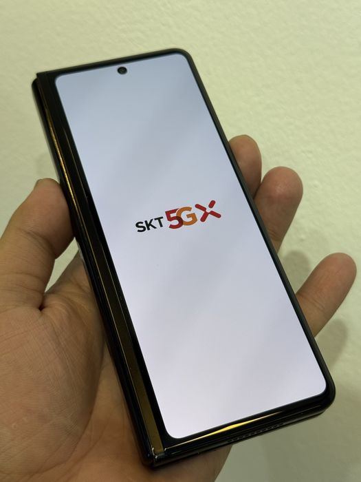 Продам samsung galaxy fold 3 12/512gb