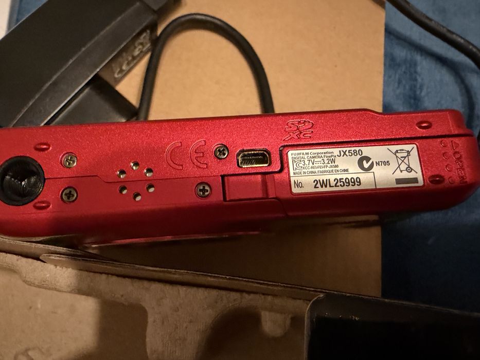 Aparat foto digital Fujifilm FinePix JX580, 16MP, Rosu