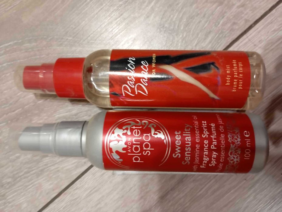 Душ гелове, лосиони, спрейове,  кремове за лице и тяло.