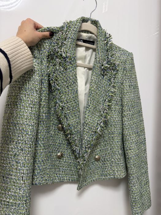 Двуредно сако Zara