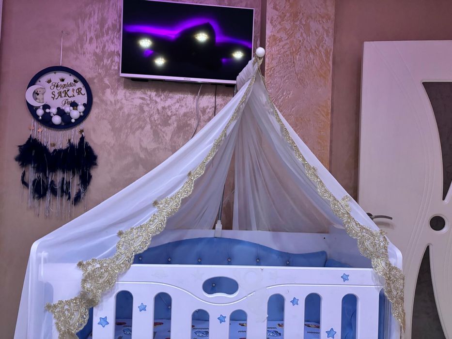 Бебешко.     легло