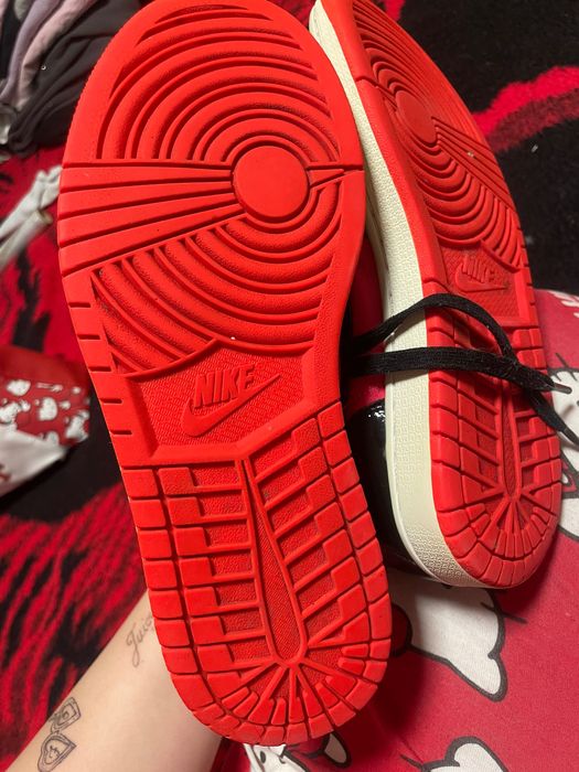 Jordan 1 mid număr 40.5