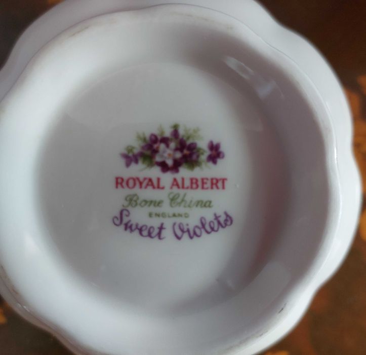 Zaharnita Royal Albert Anglia Sweet Violets
