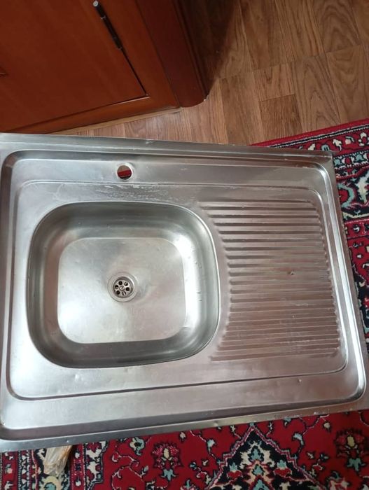 Мойка на кухню продам
