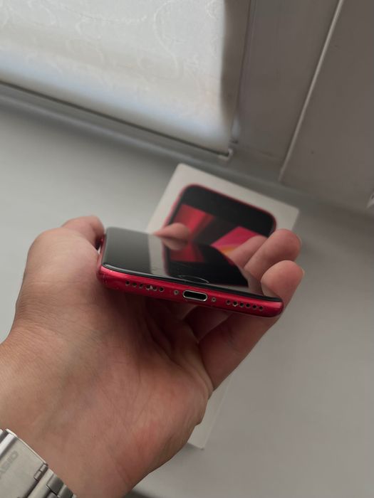iPhone SE 2020-Айфон СЕ 2020