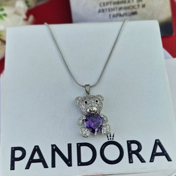 Дамски колиета Pandora