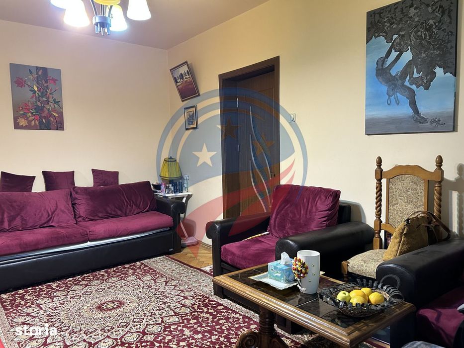 Apartament 2 camere semidecomandat | Semicentral | Etaj 3 | Mobilat și