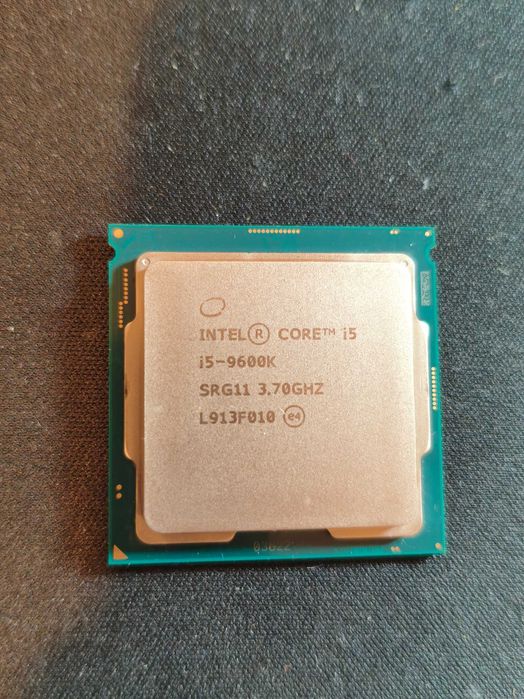 【中古】「非常に良い」Intel Core i5-9600K processor 3.7 GHz Box 9 MB Smart Cache Procesor Intel® Core™ I5-9600K, 3.7 GHz, 9MB, Socket 1151