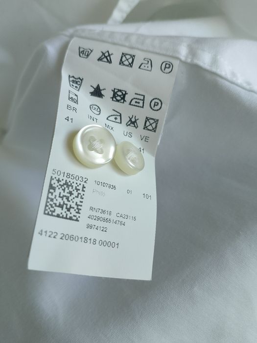 Cămașa Hugo boss impecabila