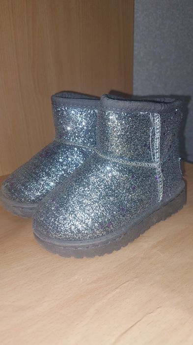 Продам детскую обувь, вещи