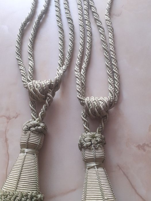 Держатели для штор