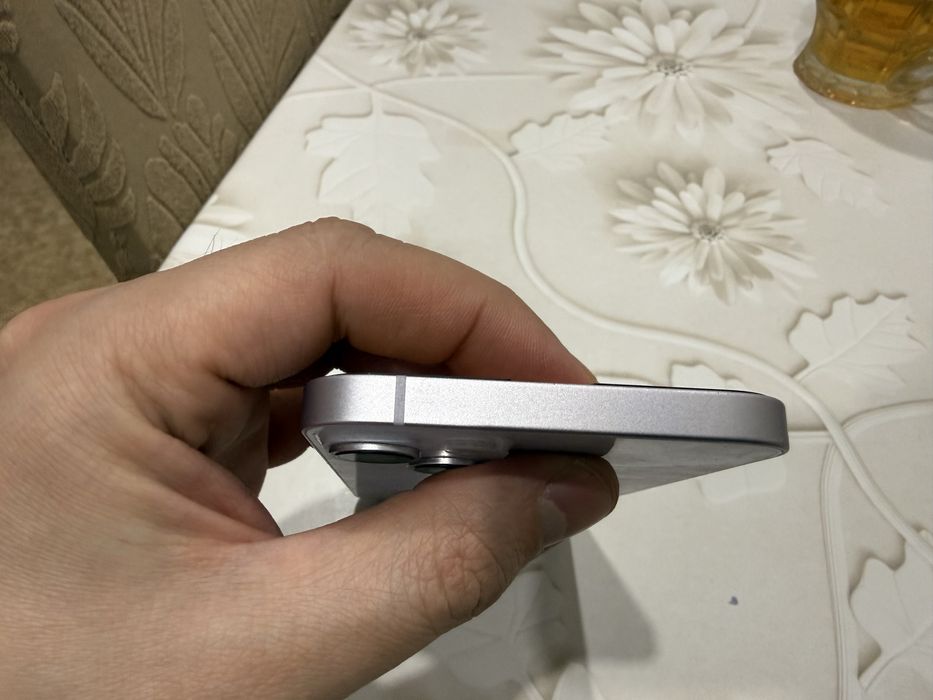 Продам iphone 14 plus 128gb