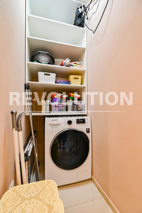 Дава се под наем Тристаен апартамент в София, Център - 119 кв.м за 1200 € - Снимка #12