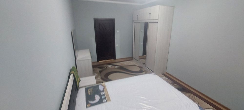 Чиланзар 18. 2 х комнатная аренда срочно сдается