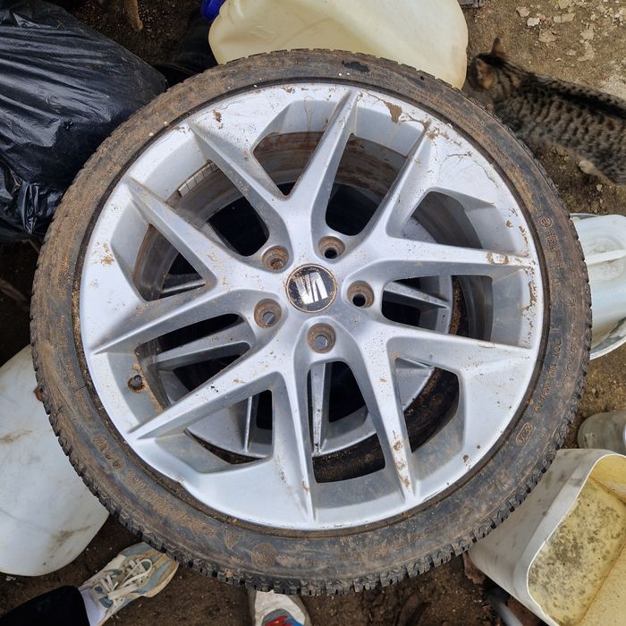 Jante aluminiu  cu un mic defect