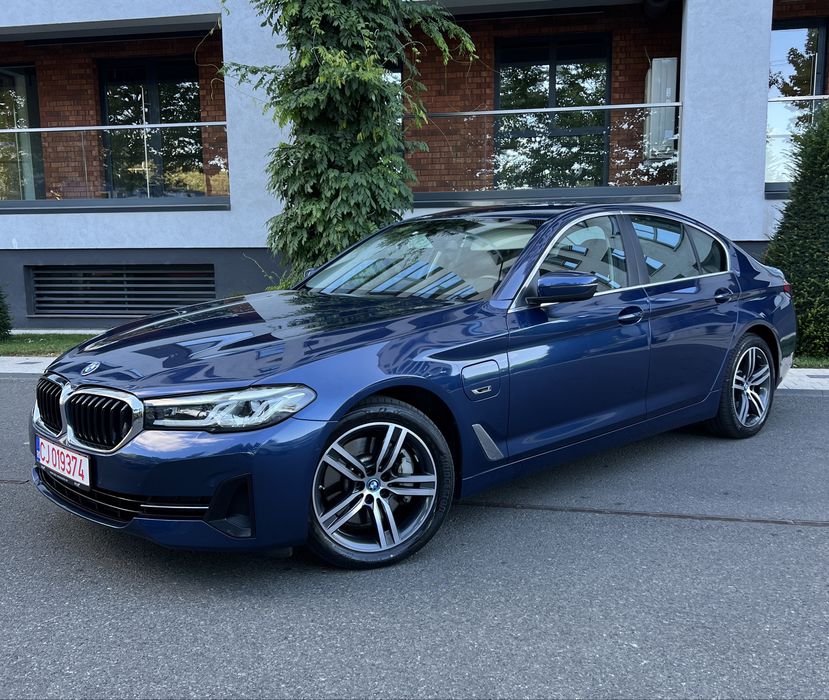 BMW Seria 5 XDrive 530 e -XtraBoost- 292 CP