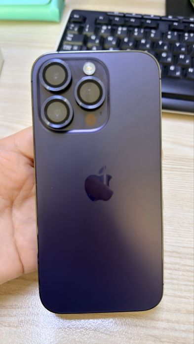 IPhone 14 pro deep Perple