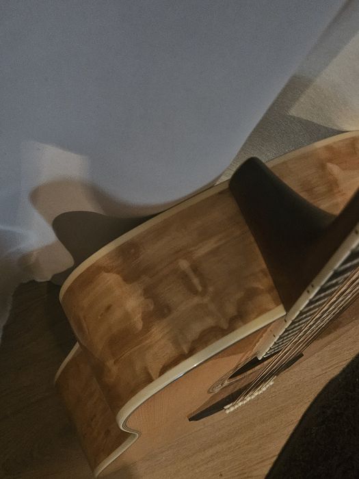 12-струнна китара Washburn