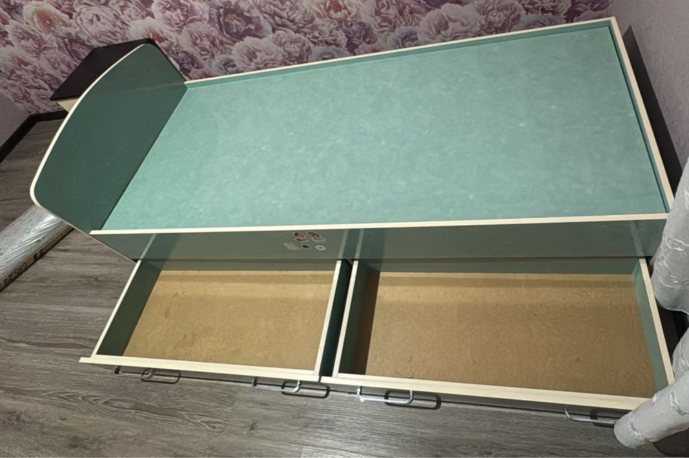 Кроват сатылады жағдайы жақсы