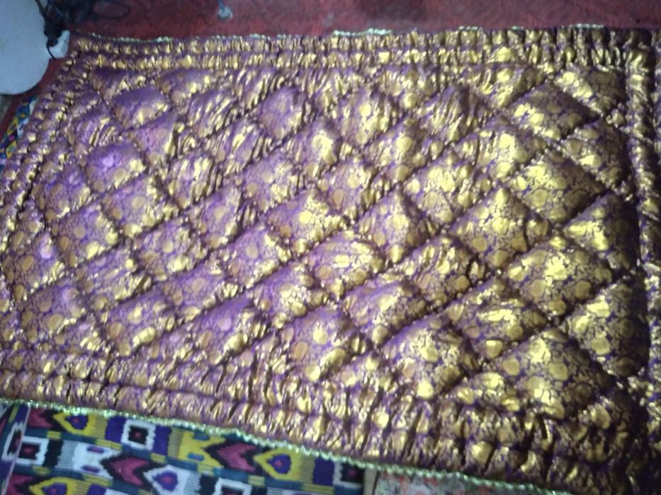 Ҳар хил турдаги Кўрпа-кўрпачалар  лаганда қиламан (Заказга)