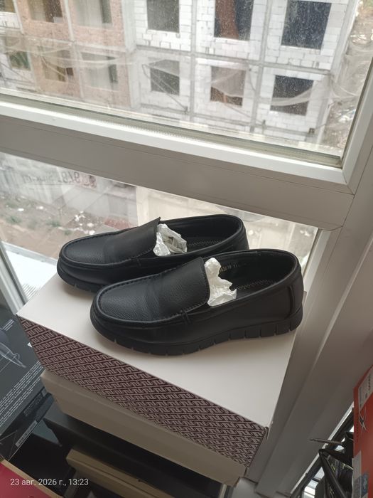 Школьные детские лоферы