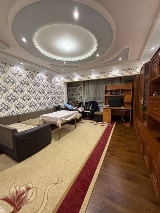 Юнусабад 6 квартал. Продается квартира 2/4/4