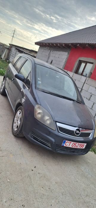De vânzare Opel zafira