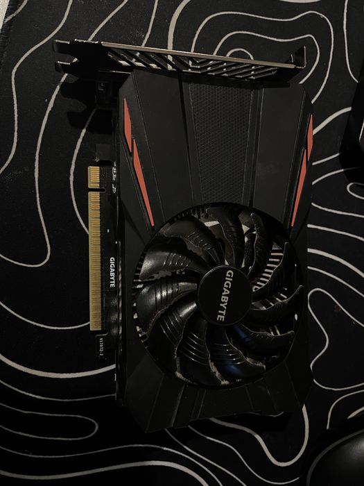 Видеокарта GTX 1050 ti
