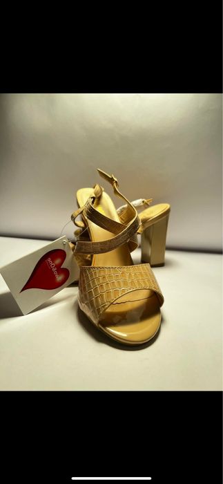 Разпродажва на токчета