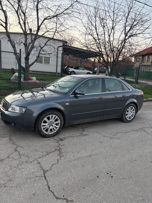 Продавам! Ауди а4 седан.