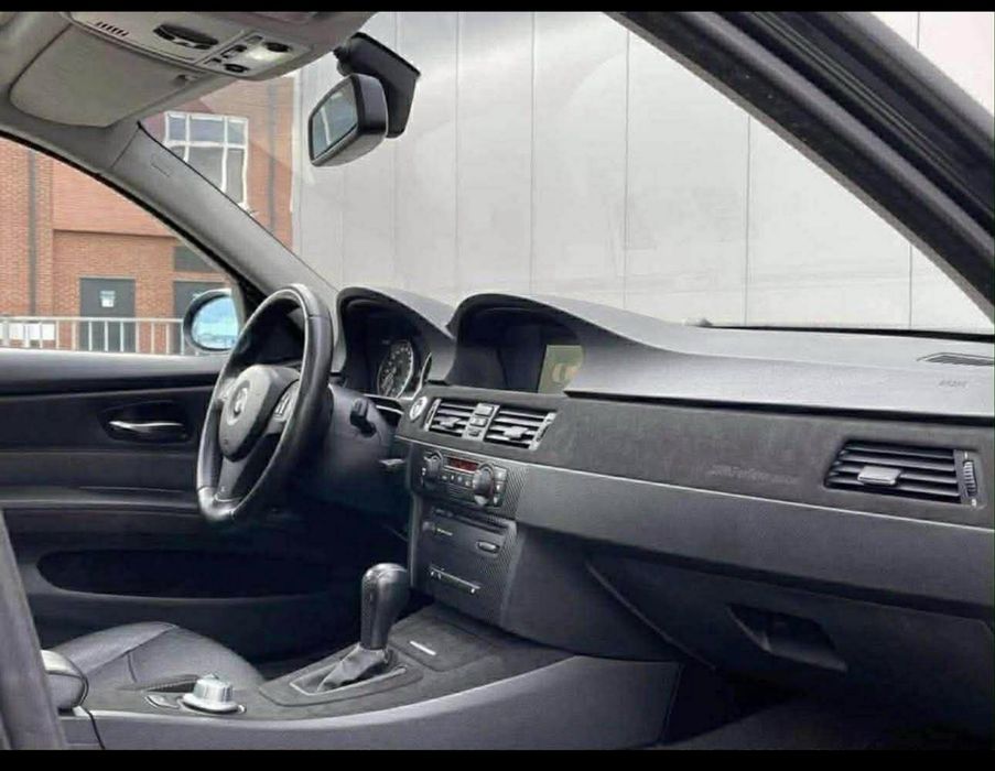 BMW E90 320i Automat – 2006 – 289.000 km – M3 Look