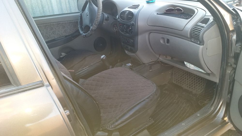 Продам  автомобиль  калина