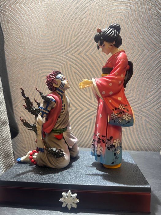 Продаю аниме фигурки