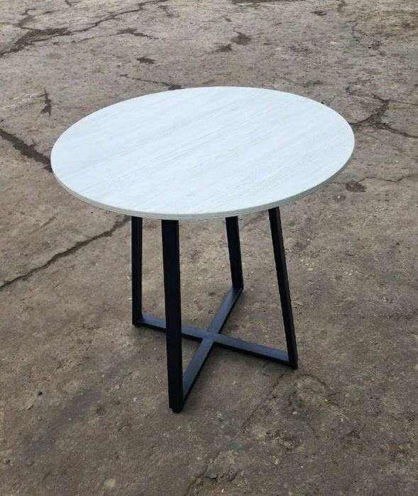 Стол в стиле Лофт