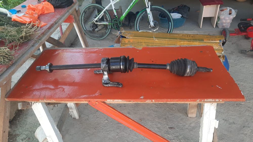 Джили Эмгранд х7  крассовер.